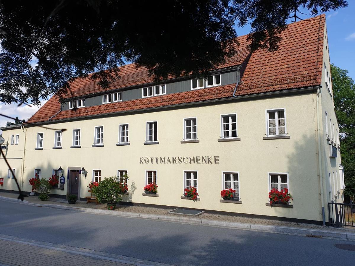 Kottmarschenke - Gaestezimmer Und Ferienwohnung Am Kottmar Buitenkant foto